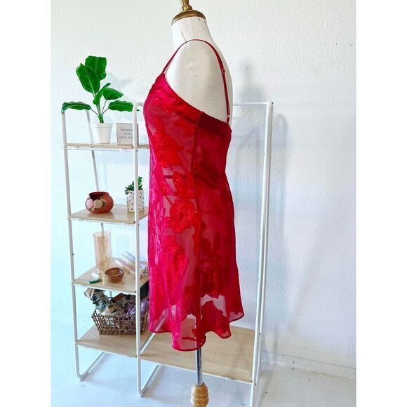 Morgan Taylor Sheer Abstract Rose Print Red Night Gown - Picture 3 of 5